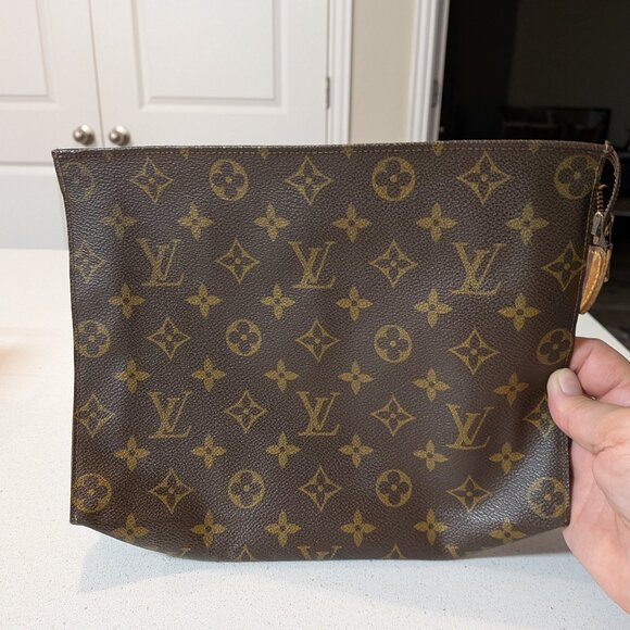 Louis Vuitton Clutch - Picture 1 of 6